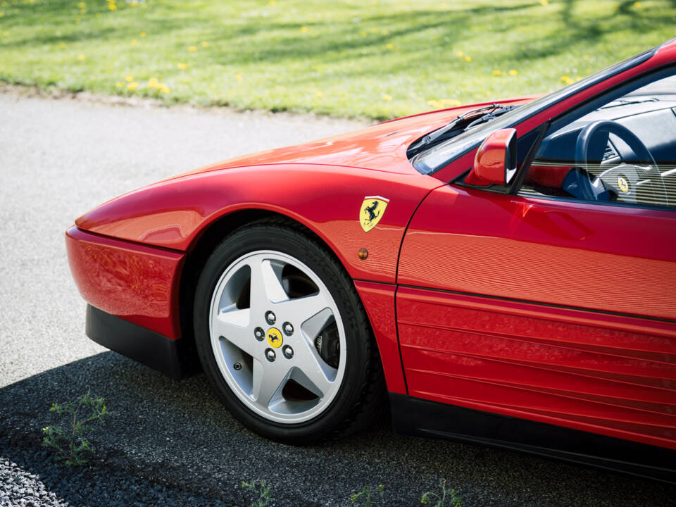Image 12/30 of Ferrari 348 TB (1991)