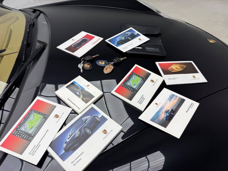 Bild 34/35 von Porsche 911 Carrera 4S (2003)