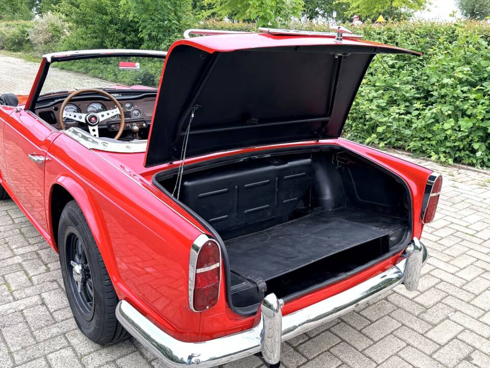 Immagine 42/50 di Triumph TR 4 (1961)