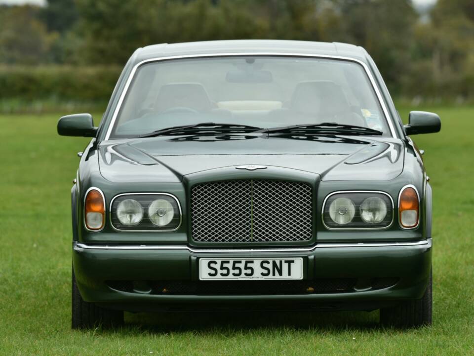 Immagine 2/50 di Bentley Arnage Green Label (1998)