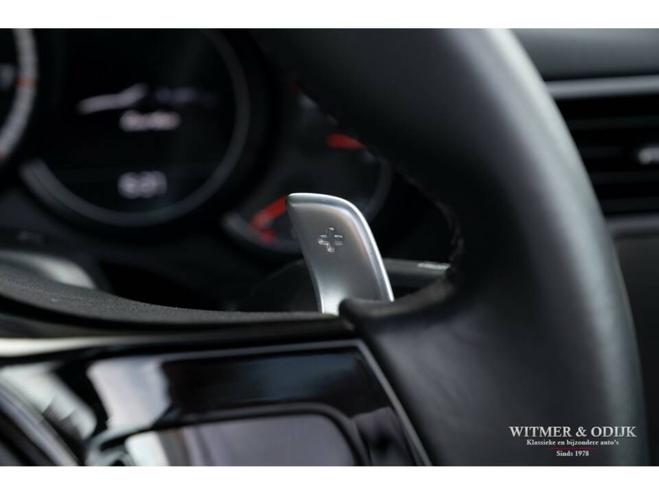 Image 25/47 of Porsche 911 Turbo (2014)