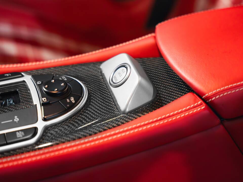 Afbeelding 39/47 van Mercedes-Benz SL 65 AMG Black Series (2010)