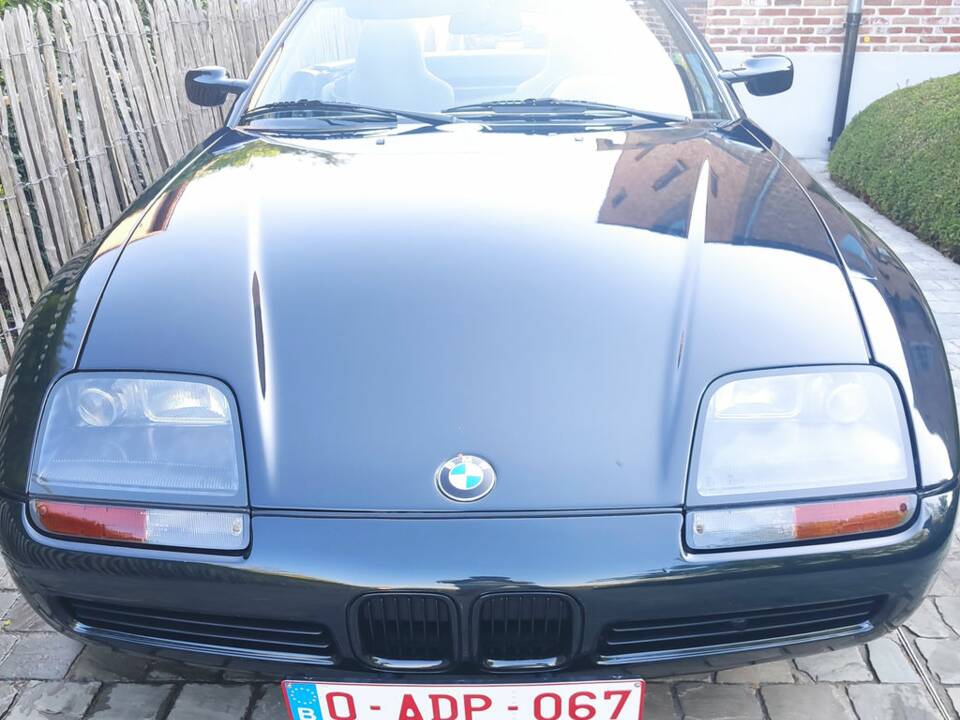 Image 2/8 de BMW Z1 Roadster (1990)