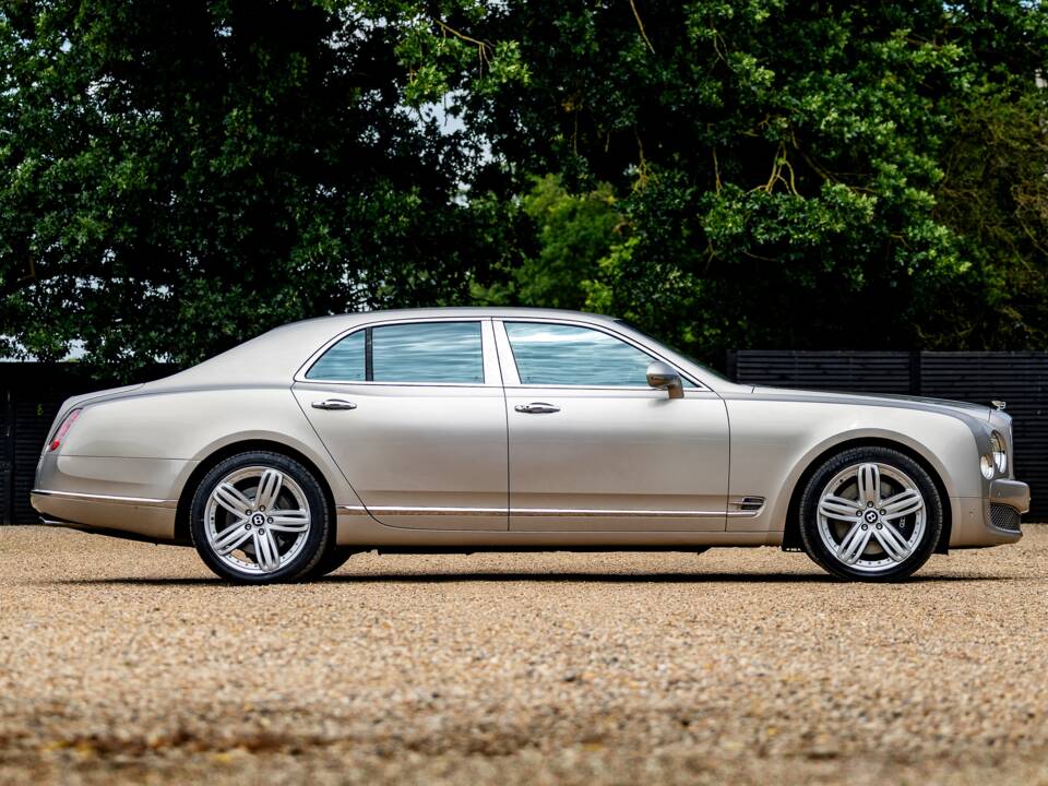 Immagine 2/50 di Bentley Mulsanne (2011)