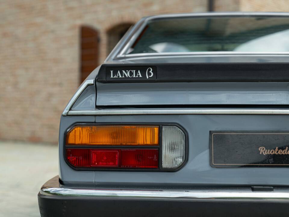 Image 20/48 of Lancia Beta Coupe 1600 (1978)