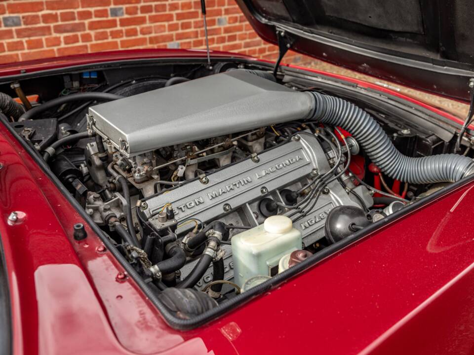 Image 5/75 de Aston Martin V8 Vantage (1985)