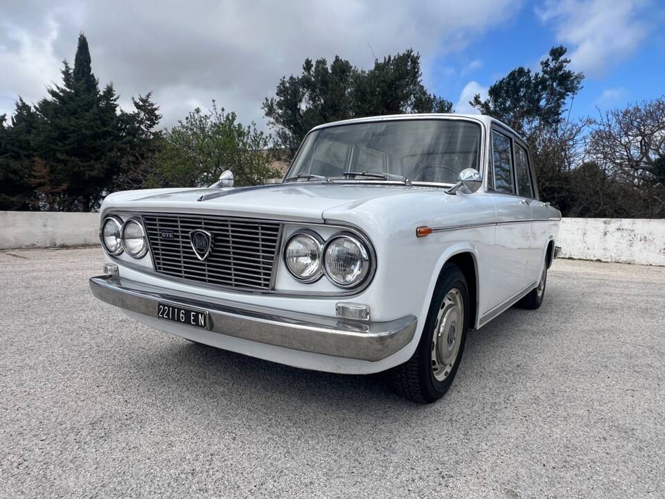 Image 2/23 of Lancia Fulvia GTE (1969)