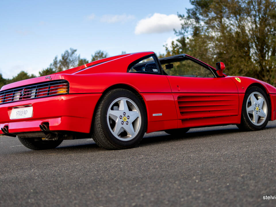 Image 11/33 of Ferrari 348 TS (1993)