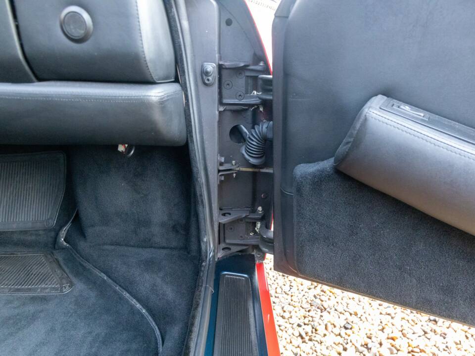 Bild 43/50 von Ferrari 512 TR (1994)