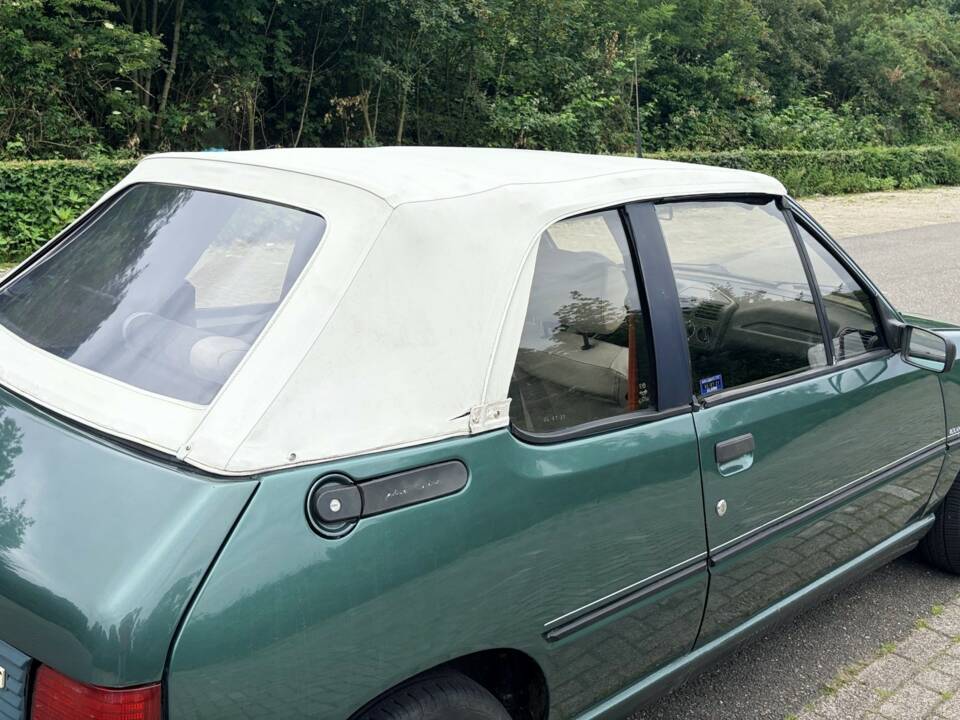 Image 11/20 of Peugeot 205 Roland Garros (1992)