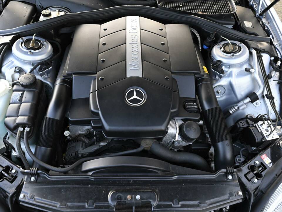Image 28/50 de Mercedes-Benz S 500 L (2001)