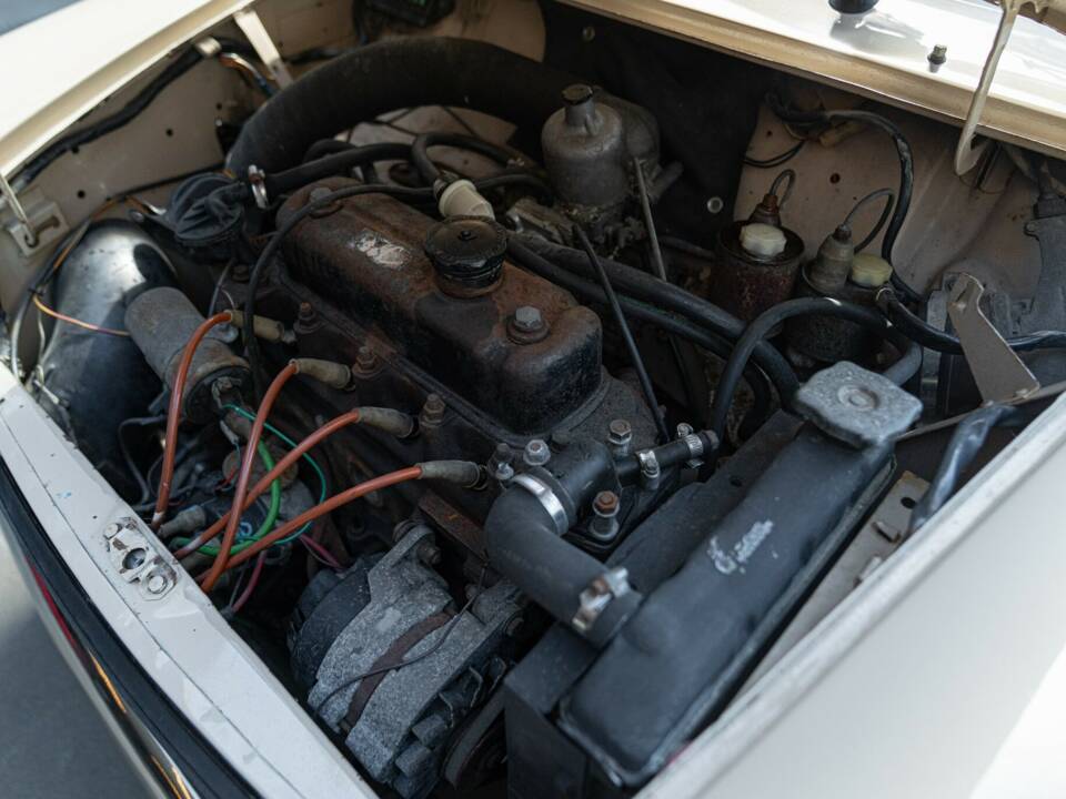 Image 44/47 of Innocenti Mini Cooper 1300 (1974)