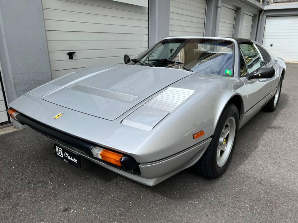 Bild 12/12 von Ferrari 308 GTSi Quattrovalvole (1984)