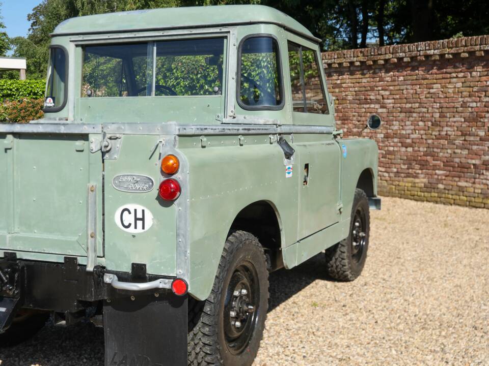 Image 27/50 of Land Rover 88 (1965)