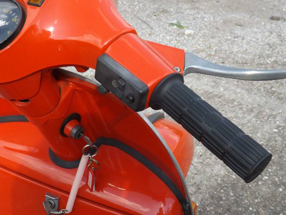 Immagine 47/50 di Piaggio Vespa P 200 E (1982)