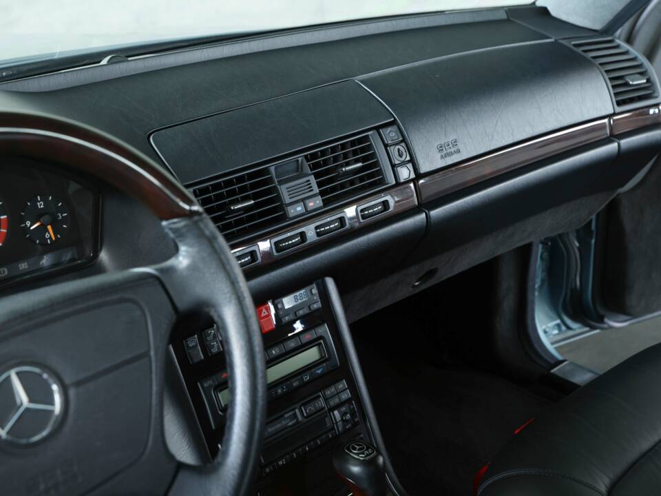 Bild 26/50 von Mercedes-Benz S 600 L (1999)