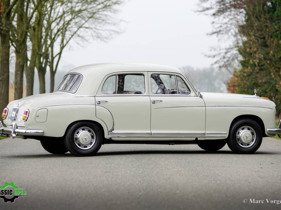 Bild 25/44 von Mercedes-Benz 220 S (1958)