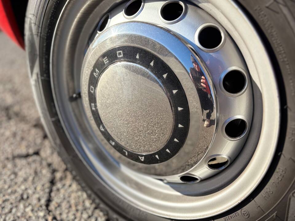 Bild 16/18 von Alfa Romeo 1750 Spider Veloce (1970)