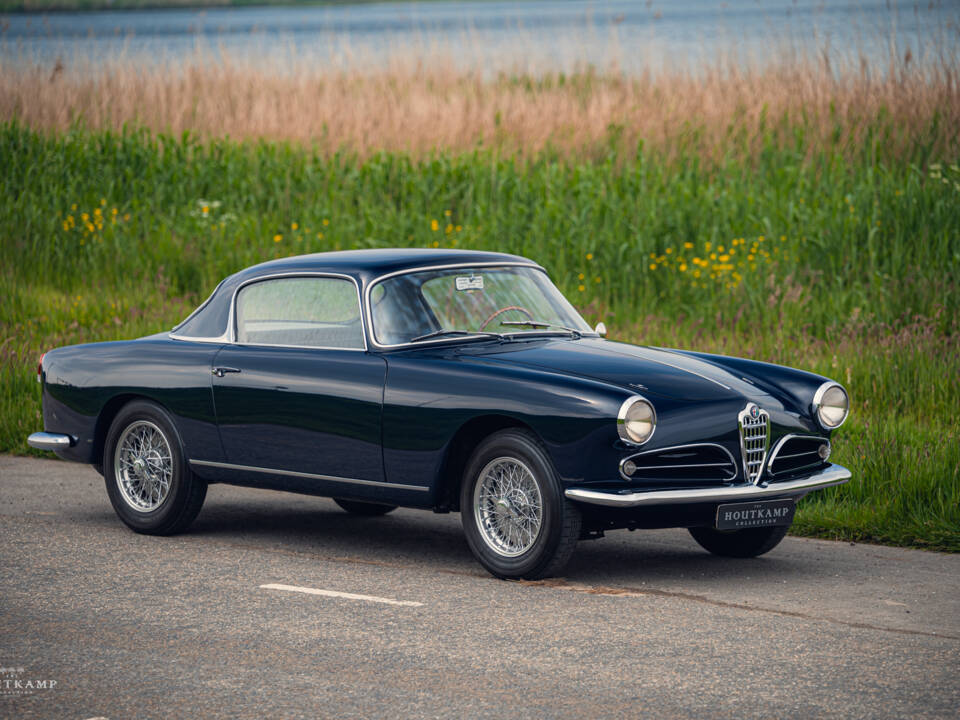 Image 4/20 of Alfa Romeo 1900 C Super Sprint Touring (1954)