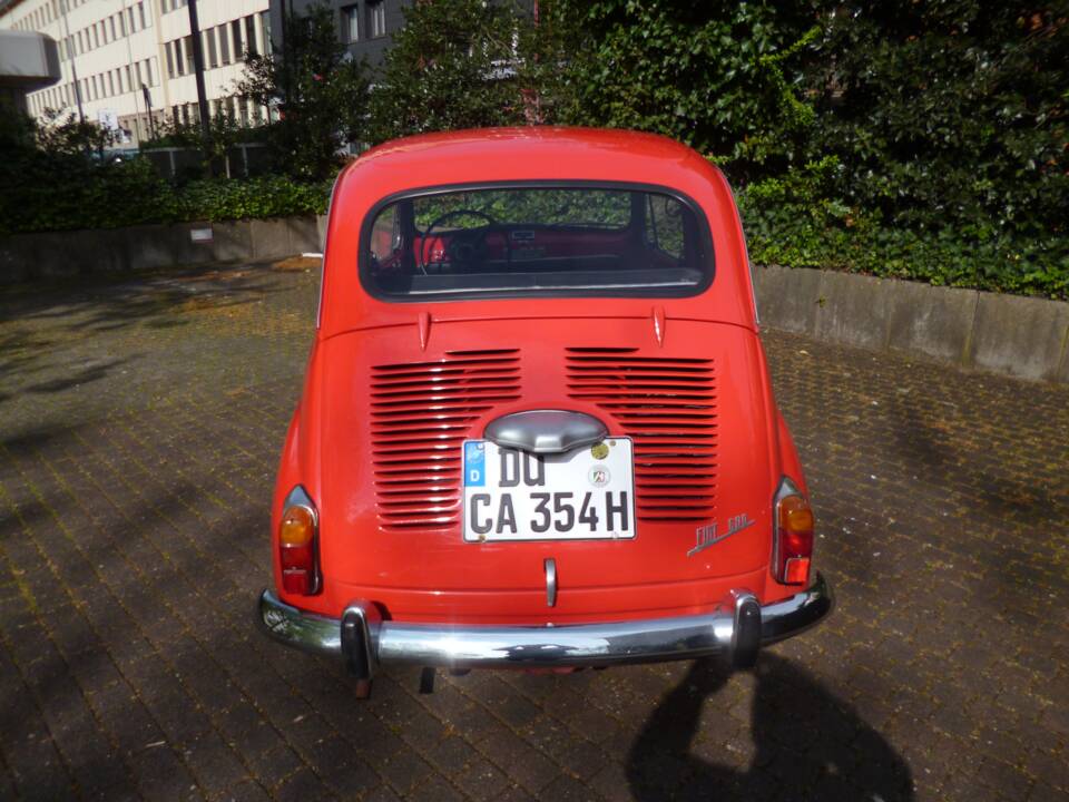 Image 10/32 of SEAT 600 D (1972)