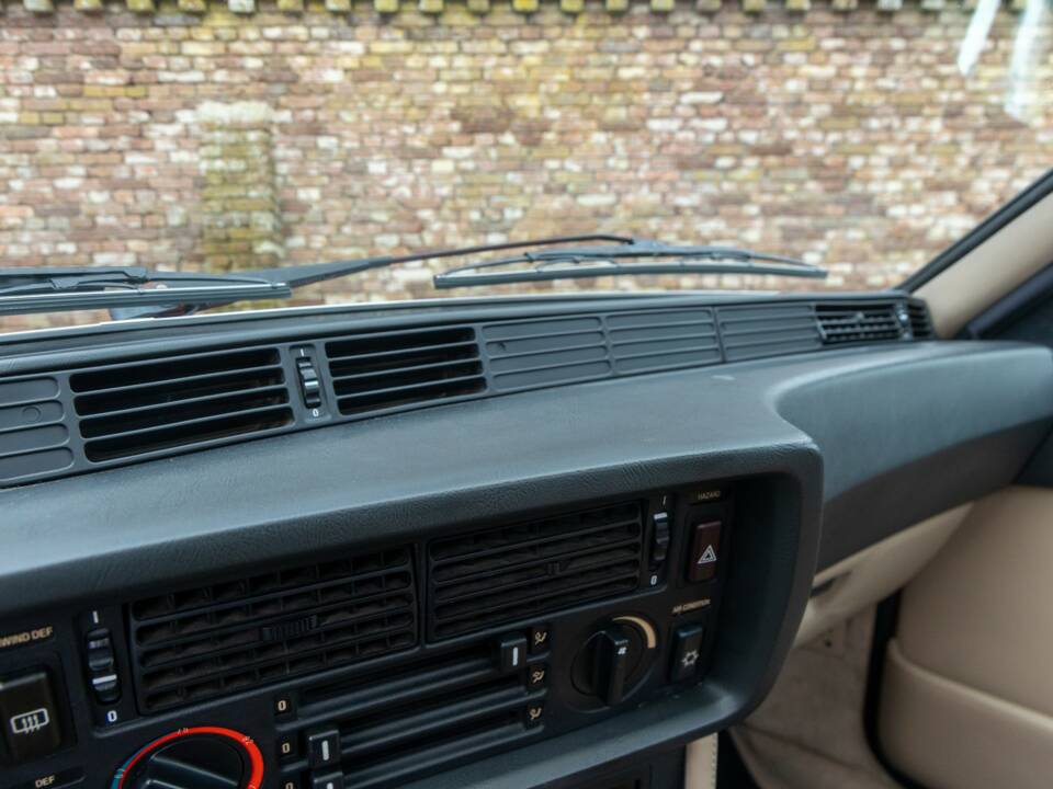 Image 50/50 of BMW M6 (1988)