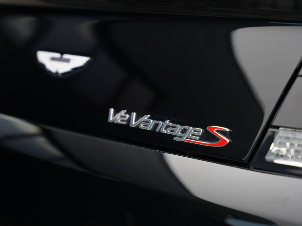 Bild 42/50 von Aston Martin V12 Vantage S (2015)