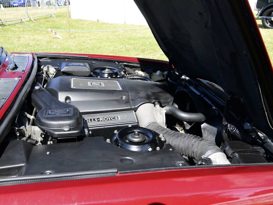 Image 21/50 of Rolls-Royce New Silver Dawn (1997)