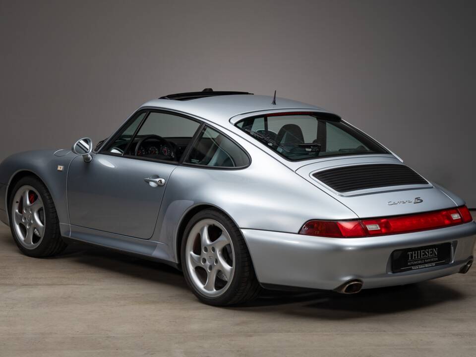 Image 10/32 de Porsche 911 Carrera 4S (1998)