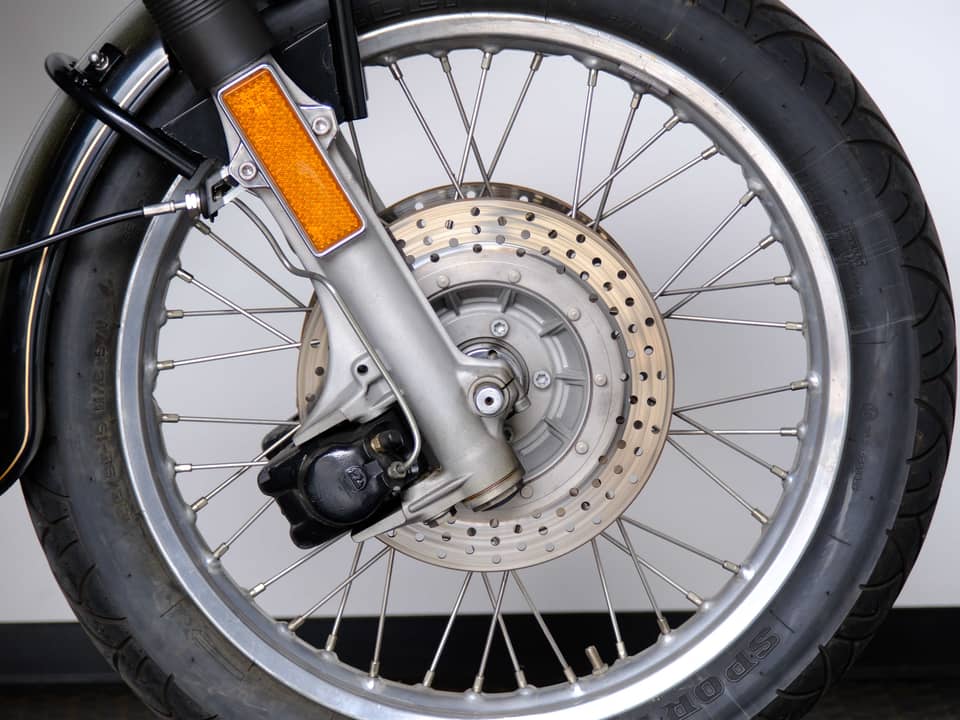 Image 3/91 of BMW R 90 S (1975)