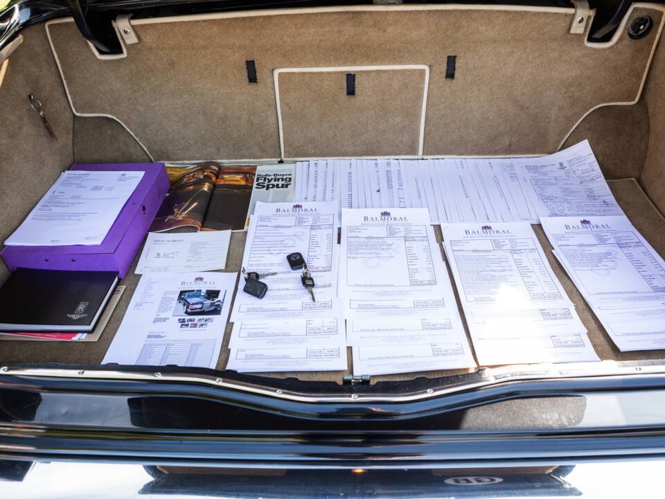 Imagen 17/24 de Rolls-Royce Flying Spur (1994)