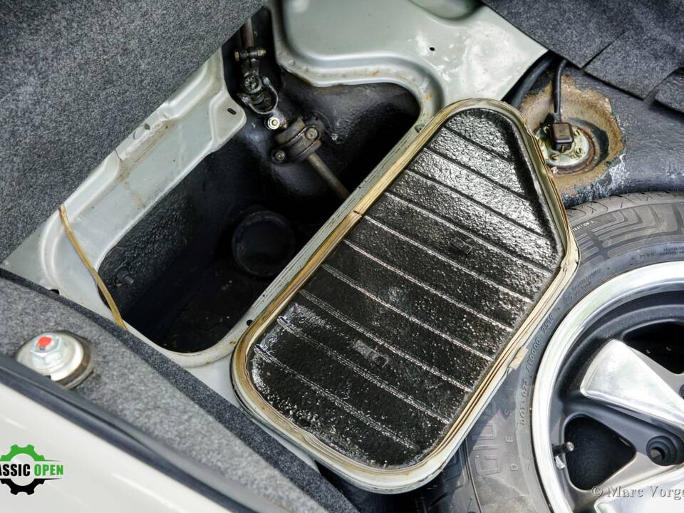 Image 22/57 of Porsche 911 2.0 (1968)
