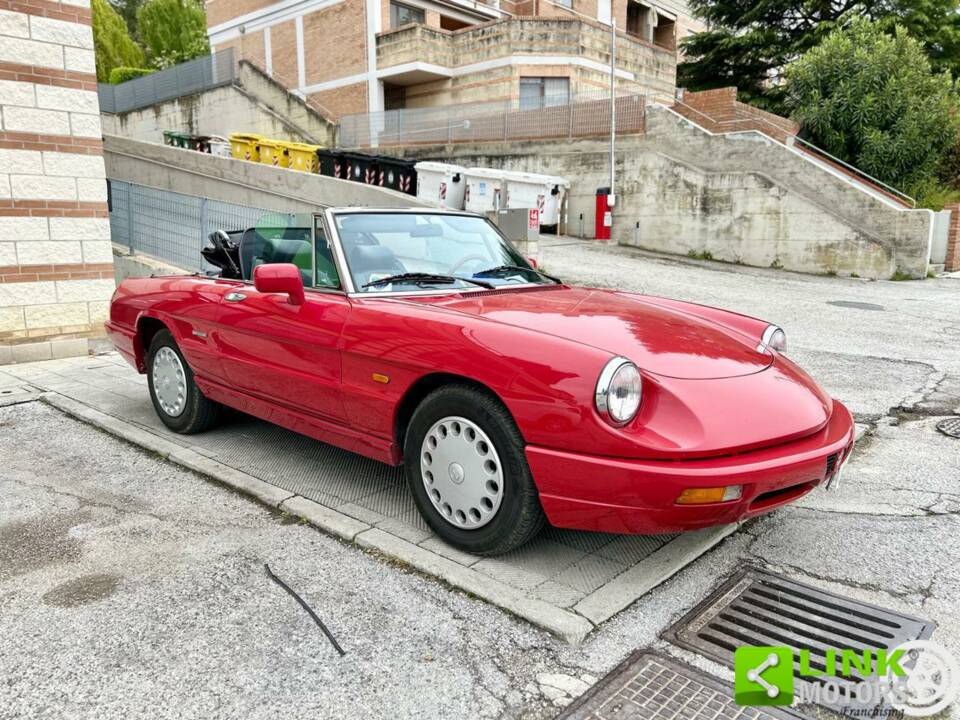 Immagine 10/10 di Alfa Romeo 1.6 Spider (1991)