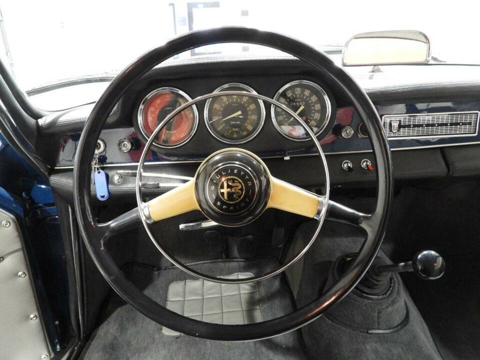 Immagine 7/15 di Alfa Romeo Giulietta Sprint 1300 (1964)