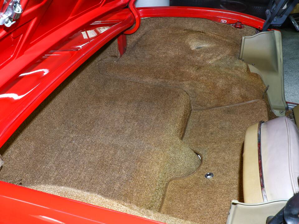 Bild 21/23 von Chevrolet Corvette Sting Ray Convertible (1965)