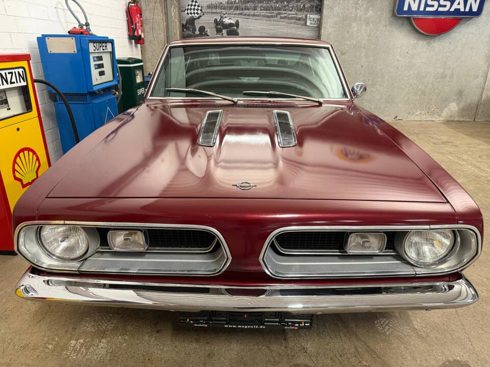 Image 4/18 de Plymouth Barracuda Fastback (1967)
