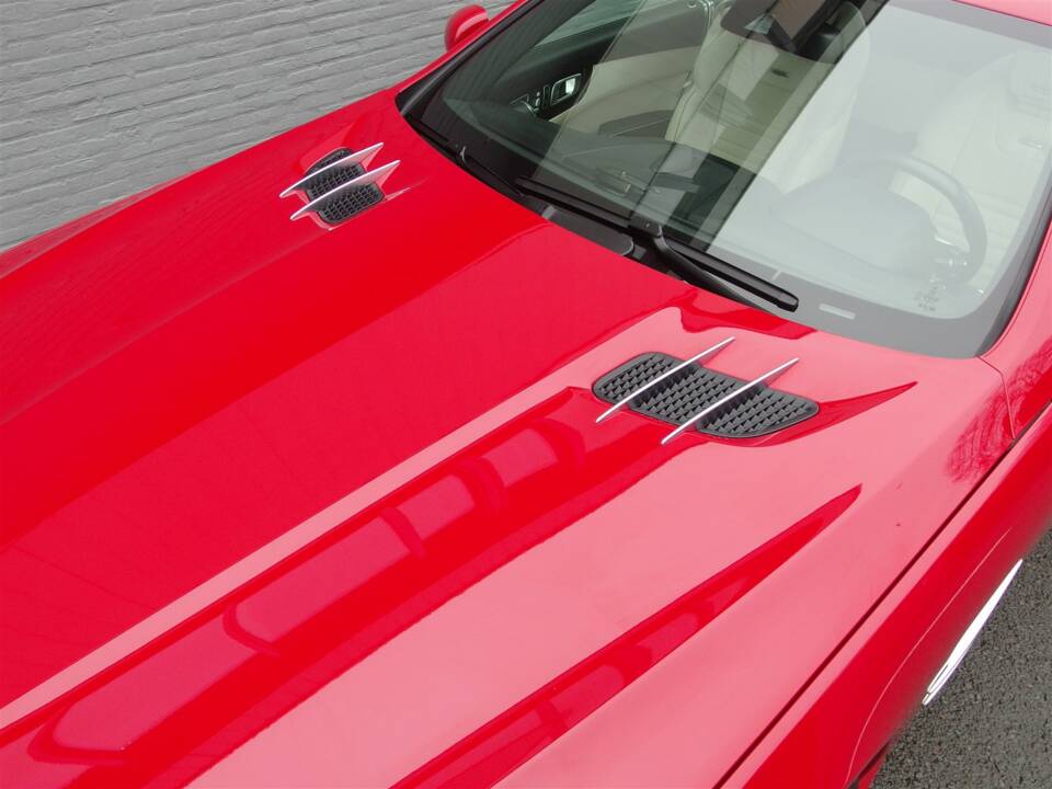 Image 16/99 of Mercedes-Benz SL 63 AMG (2012)