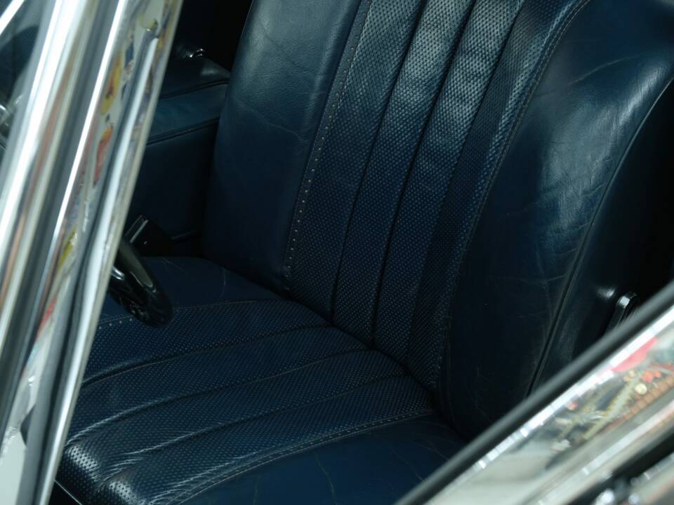 Image 29/50 of Mercedes-Benz 300 SEL 3.5 (1972)