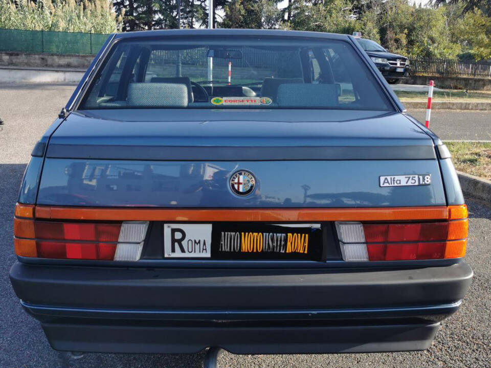Image 35/45 of Alfa Romeo 75 1.8 (1987)
