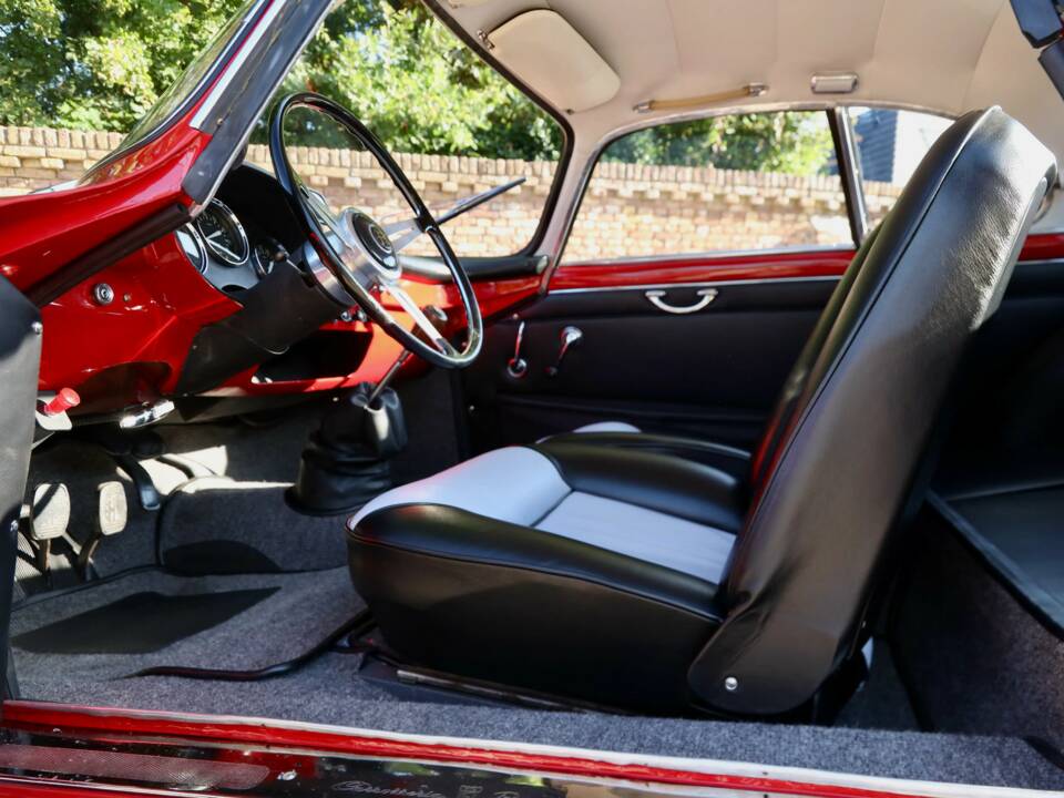 Image 3/50 of Alfa Romeo Giulietta SS (1961)