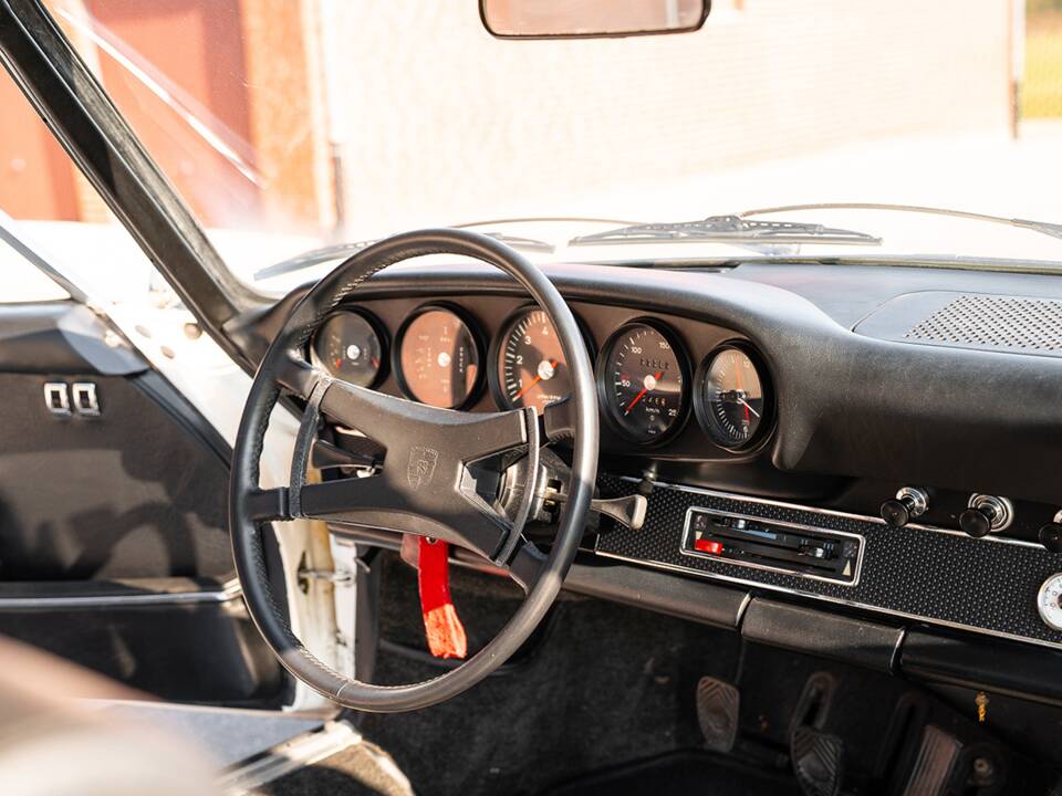 Image 32/47 de Porsche 911 2.2 S (1970)