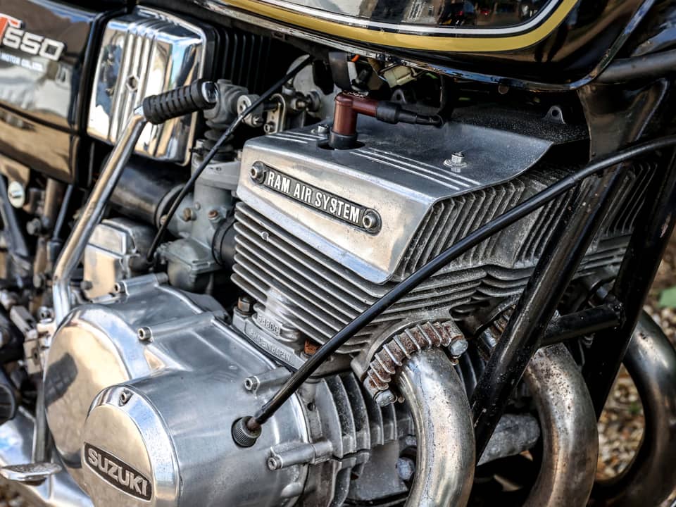 Image 5/25 of Suzuki GT 550 II (1976)