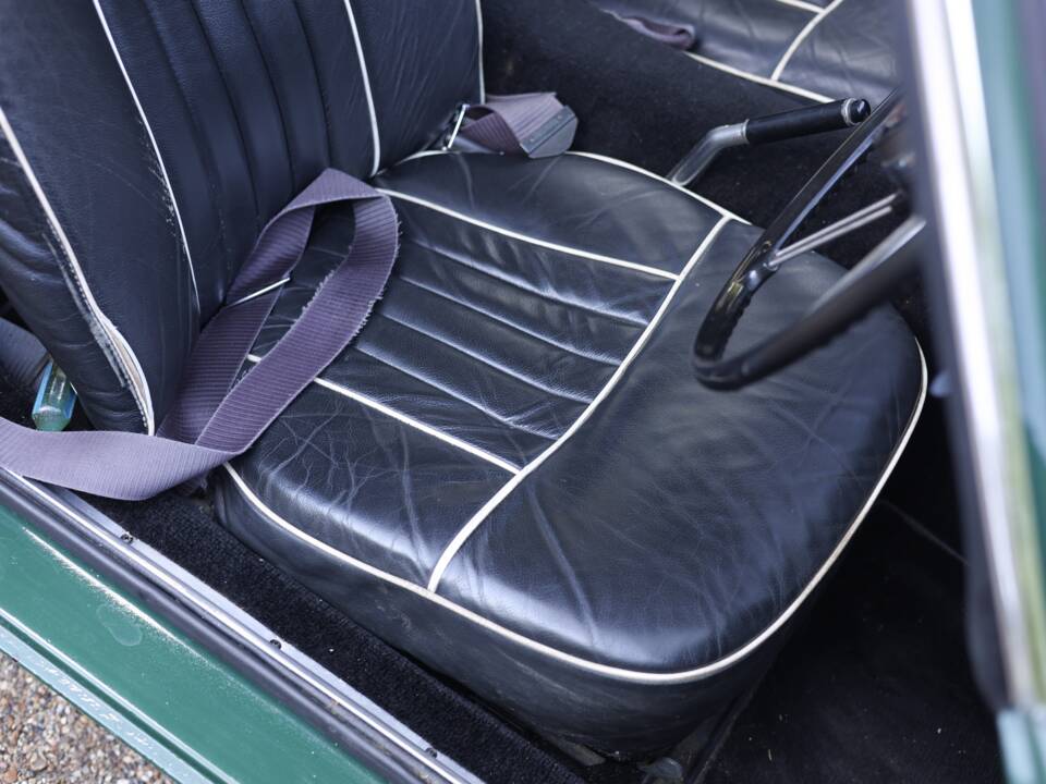 Bild 20/50 von MG MGB GT (1967)