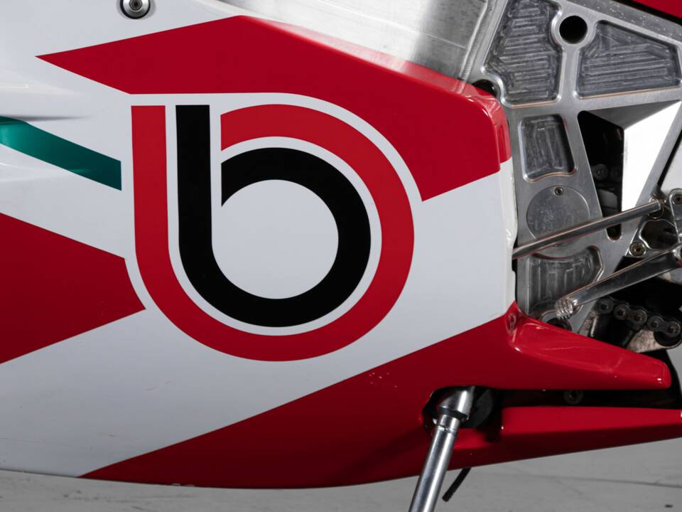 Immagine 8/35 di Bimota YB8 (1991)