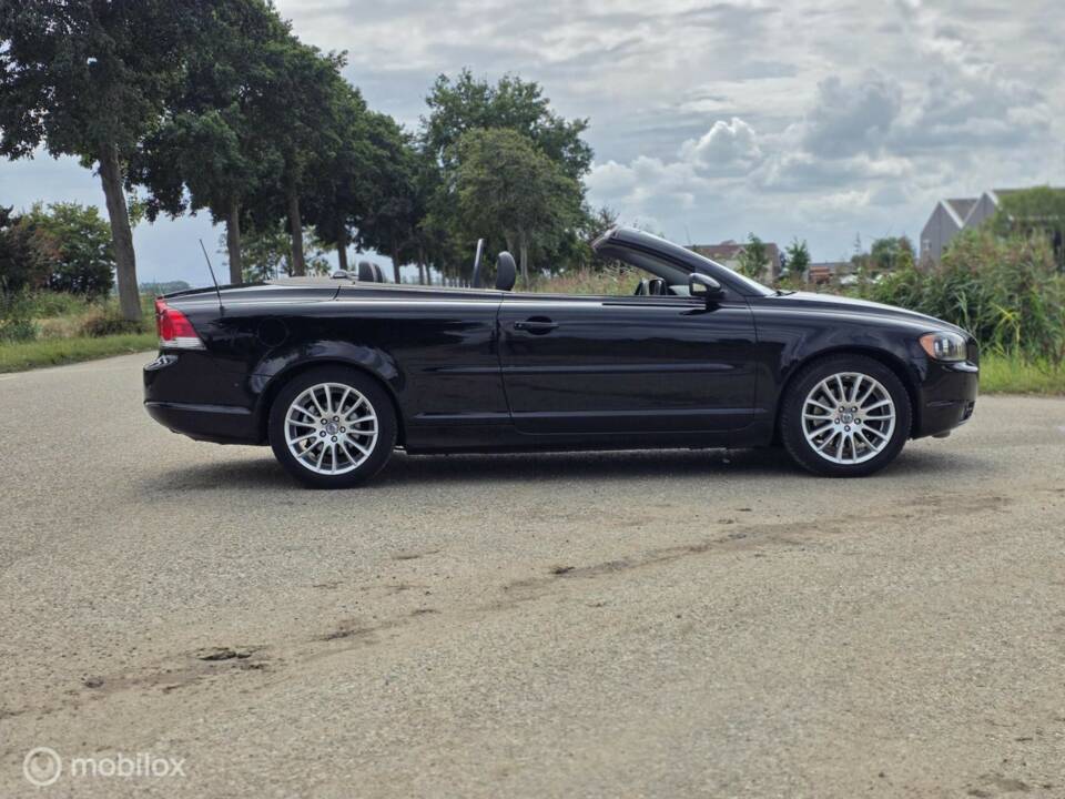 Image 5/38 de Volvo C70 2.4 (2006)