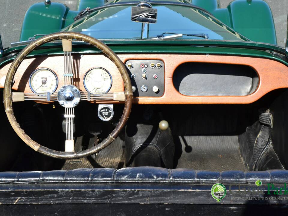 Image 32/50 of Morgan 4/4 Series IV (1962)