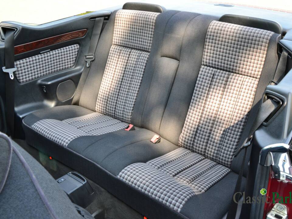 Bild 13/50 von Mercedes-Benz E 200 (1994)