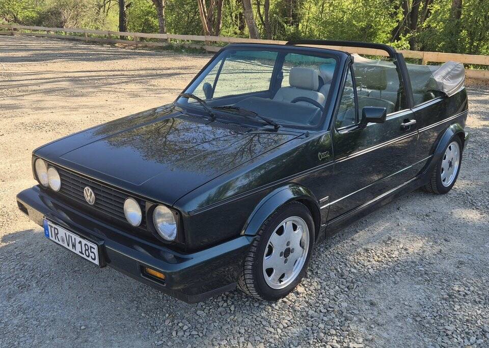 Bild 1/8 von Volkswagen Golf I Cabrio 1.8 (1991)