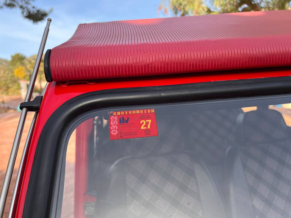 Afbeelding 8/28 van Citroën 2 CV 6 Club (1990)