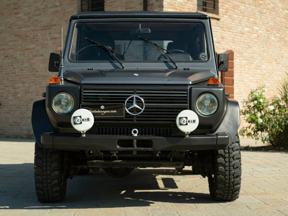 Image 12/50 de Mercedes-Benz 280 GE (SWB) (1981)