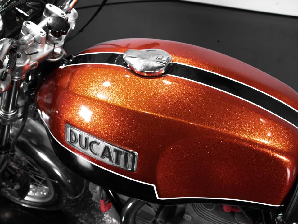 Image 39/50 de Ducati DUMMY (1973)